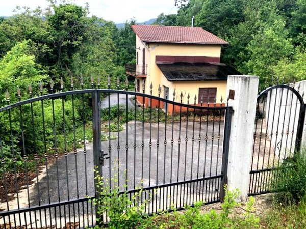 villetta a schiera in vendita a Lioni