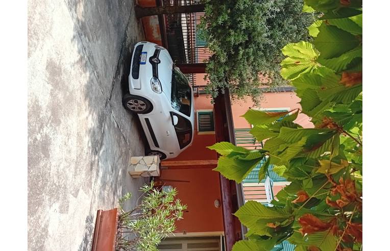 casa indipendente in vendita a Lioni