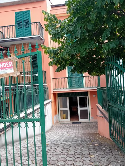 casa indipendente in vendita a Lioni