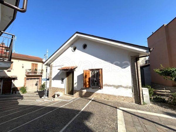 casa indipendente in vendita a Luogosano