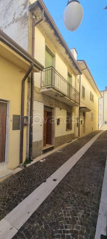 casa indipendente in vendita a Luogosano