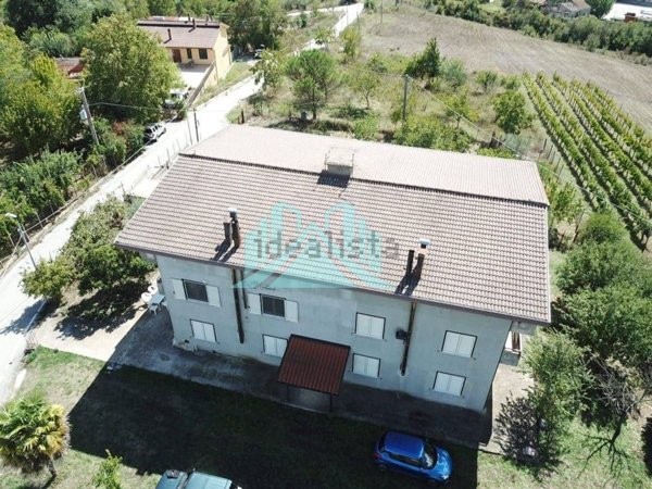 appartamento in vendita a Luogosano