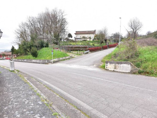 terreno edificabile in vendita a Manocalzati in zona San Barbato