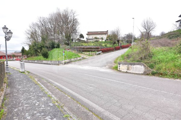 terreno edificabile in vendita a Manocalzati in zona San Barbato
