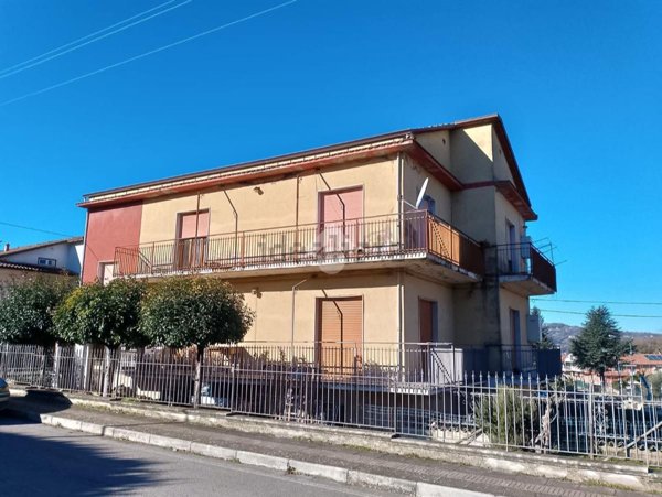 appartamento in vendita a Manocalzati in zona San Barbato