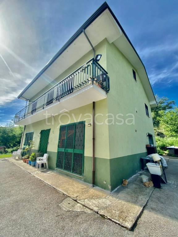 casa indipendente in vendita a Manocalzati