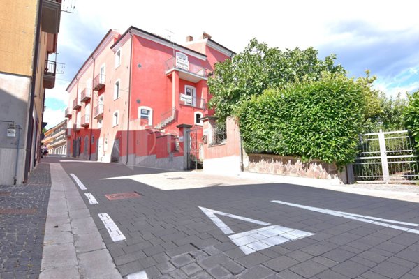 casa semindipendente in vendita a Manocalzati