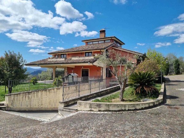 casa indipendente in vendita a Manocalzati