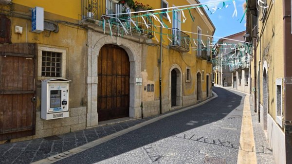 casa semindipendente in vendita a Manocalzati