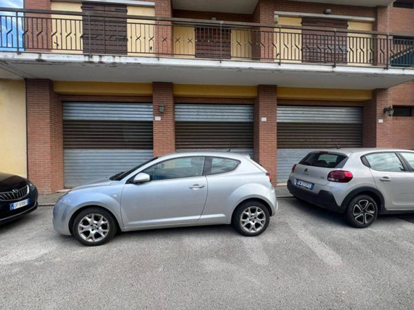 locale commerciale in vendita a Manocalzati