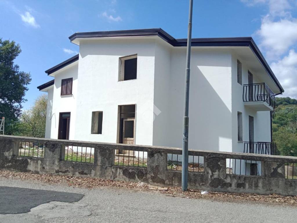 appartamento in vendita a Manocalzati