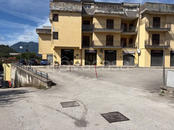 negozio in vendita a Manocalzati