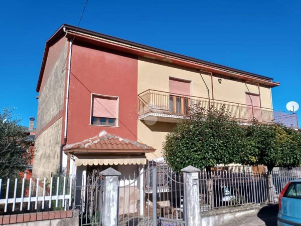 appartamento in vendita a Manocalzati in zona San Barbato
