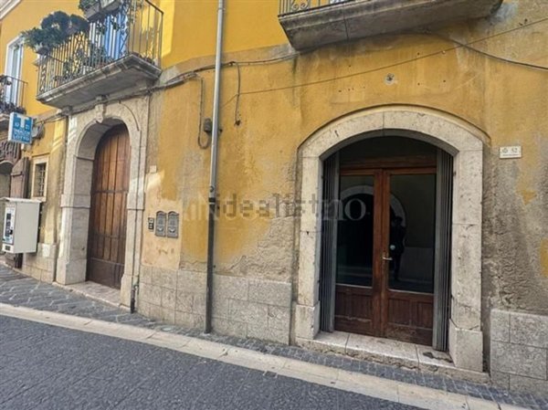 locale commerciale in vendita a Manocalzati