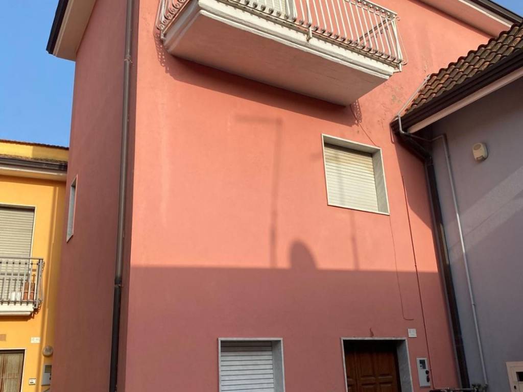 casa indipendente in vendita a Manocalzati