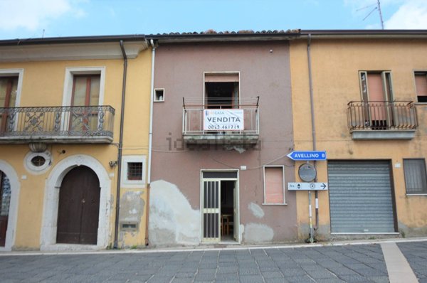 casa semindipendente in vendita a Manocalzati