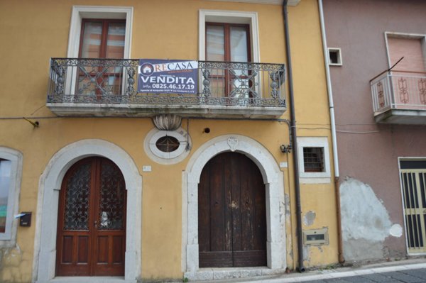 casa semindipendente in vendita a Manocalzati