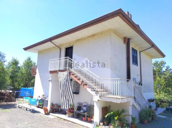 appartamento in vendita a Manocalzati in zona San Barbato