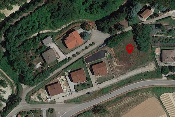casa indipendente in vendita ad Alba in zona Mussotto