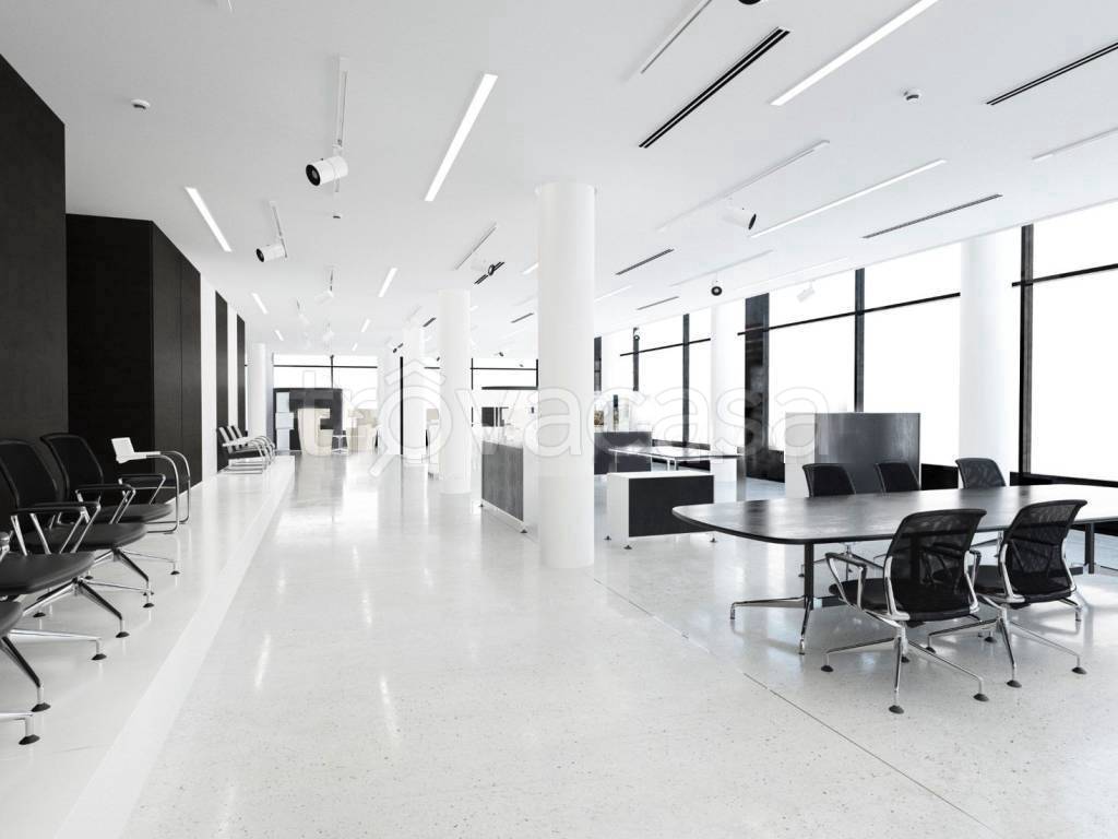 ufficio in vendita ad Alba