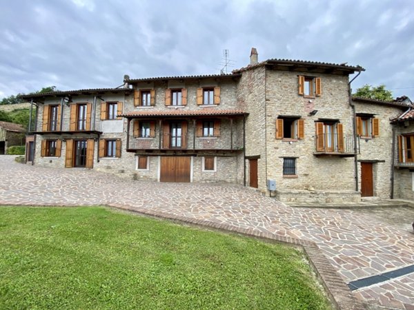 casa indipendente in vendita ad Alba