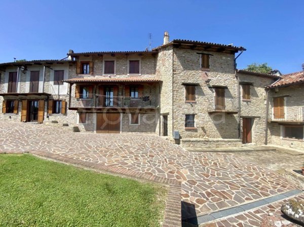 casa indipendente in vendita ad Alba