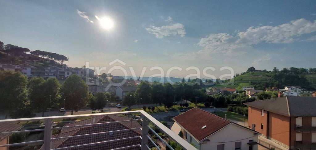 appartamento in vendita ad Alba