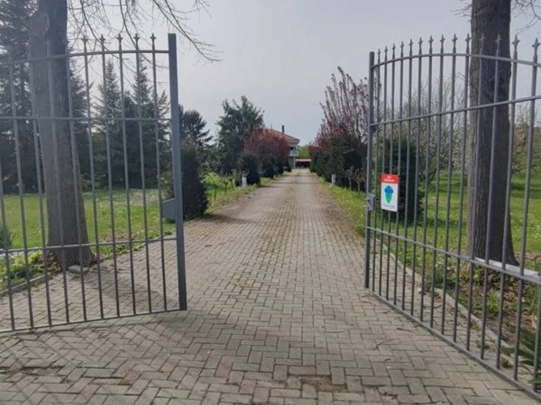 casa indipendente in vendita ad Alba