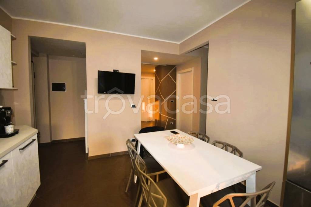 appartamento in vendita ad Alba