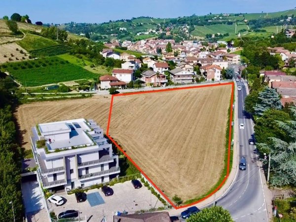 terreno agricolo in vendita ad Alba