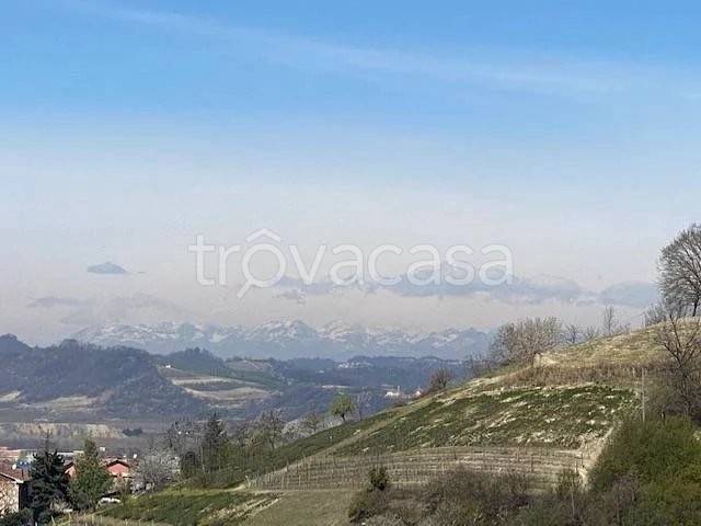 villa in vendita ad Alba