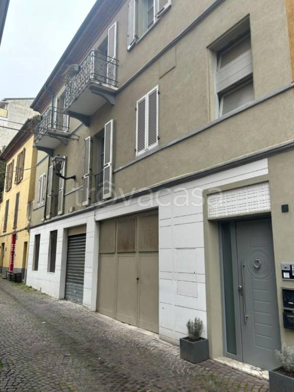 appartamento in vendita ad Alba