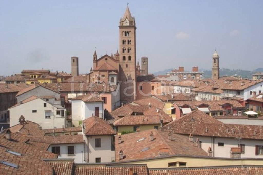 appartamento in vendita ad Alba
