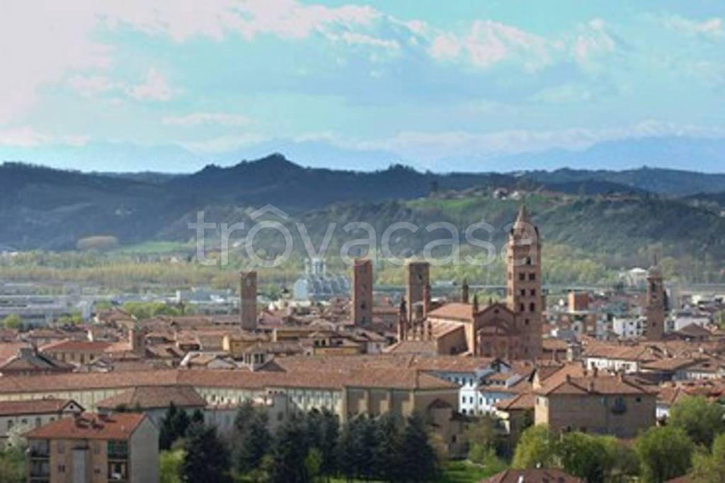 appartamento in vendita ad Alba