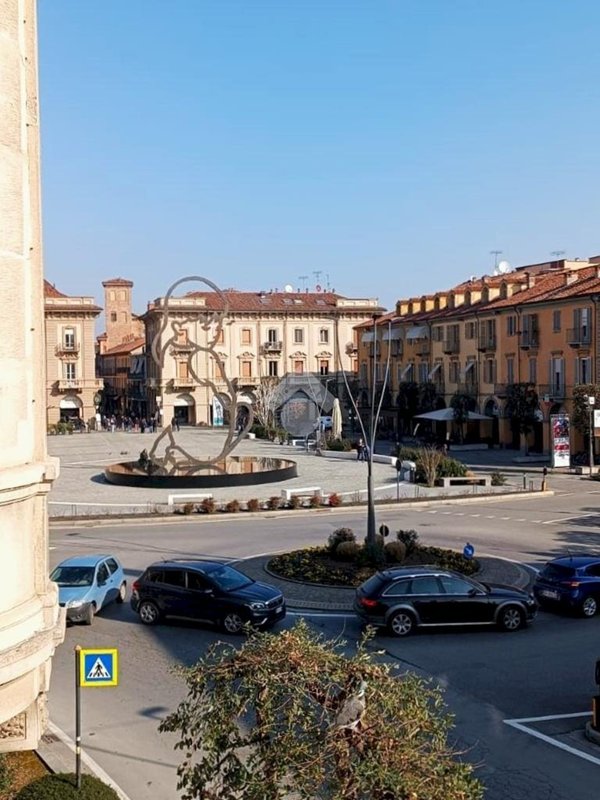 appartamento in vendita ad Alba