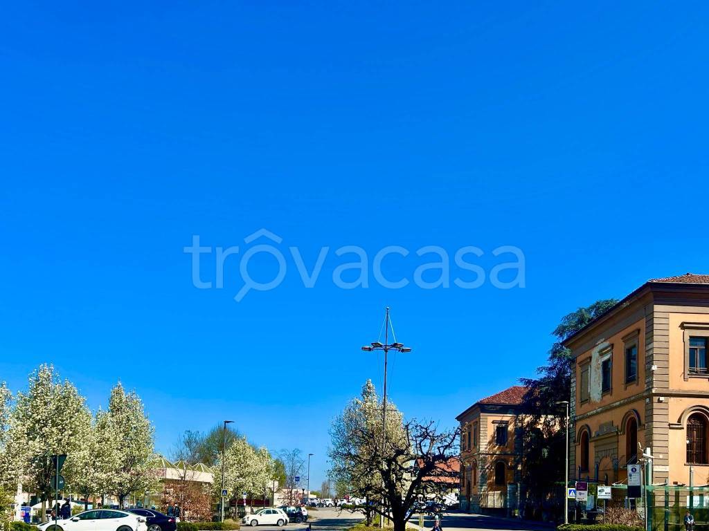 trivano in vendita ad Alba