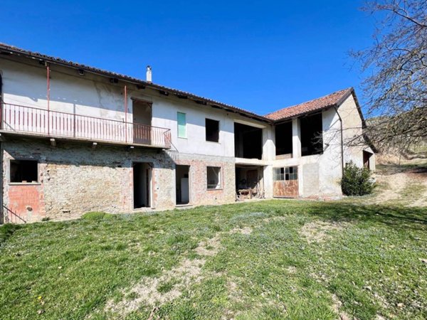 casa indipendente in vendita ad Alba