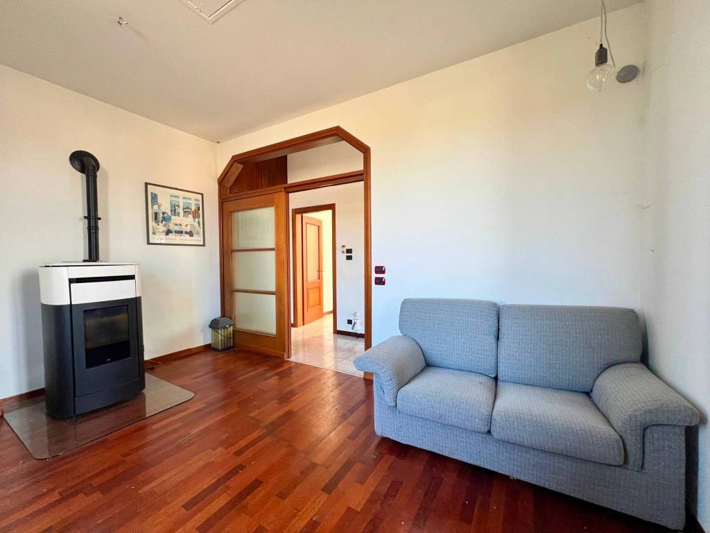 casa indipendente in vendita ad Alba