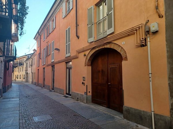 casa indipendente in vendita ad Alba