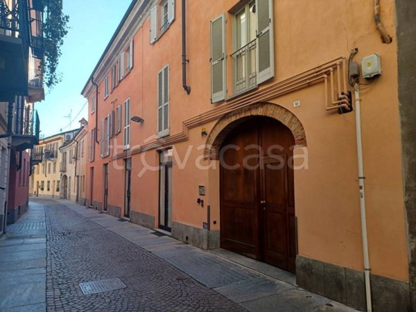 casa indipendente in vendita ad Alba