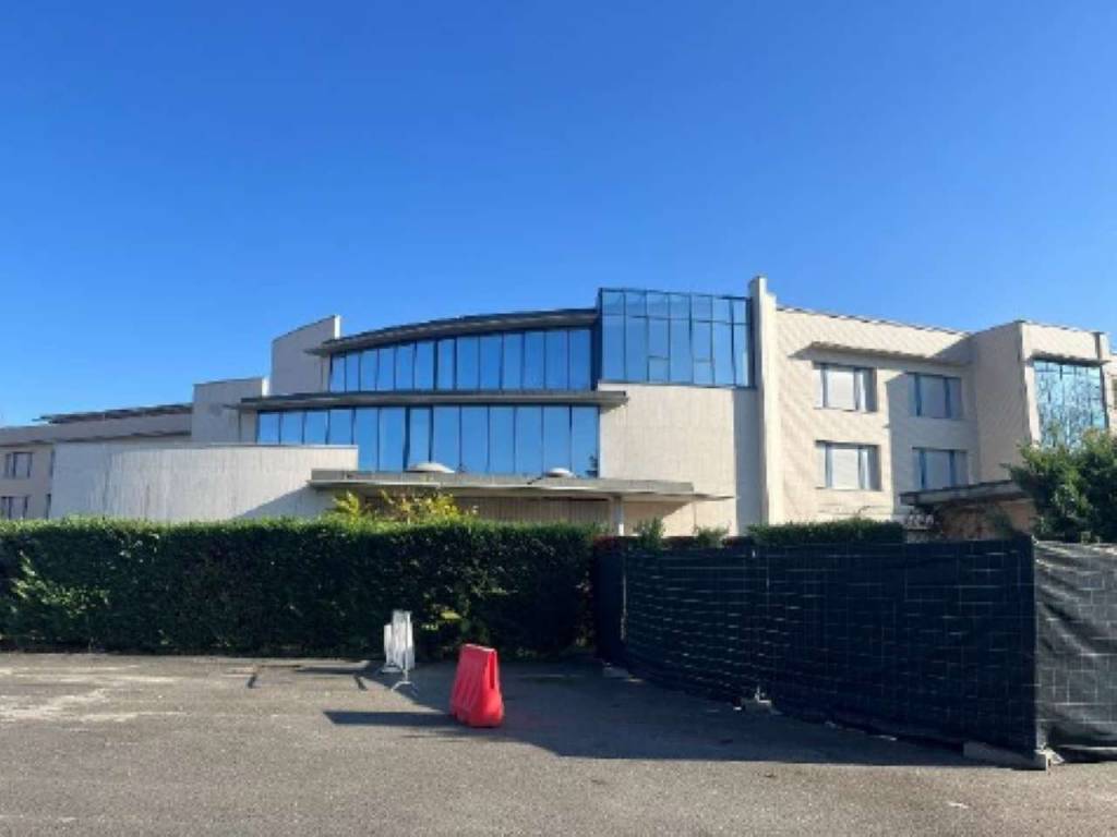 intera palazzina in vendita ad Alba