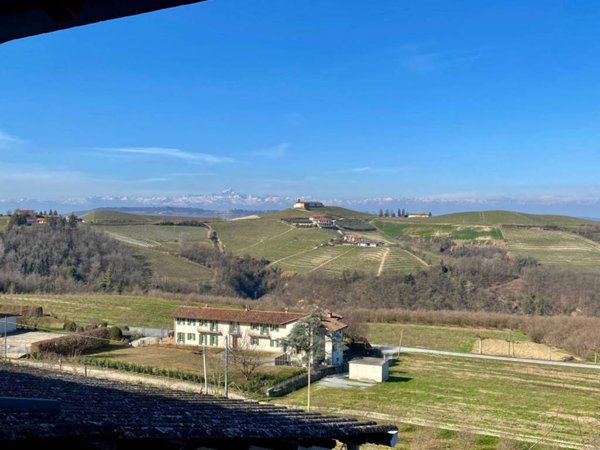 casa indipendente in vendita ad Alba