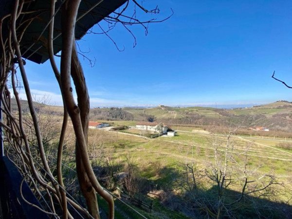 casa indipendente in vendita ad Alba