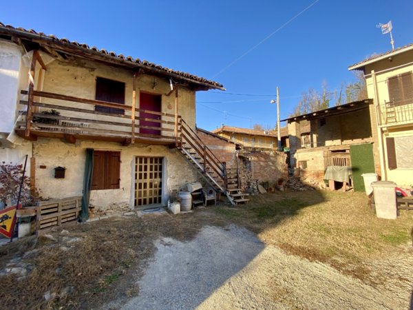 casa indipendente in vendita ad Alba