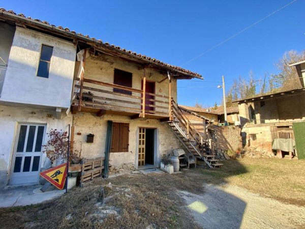 casa indipendente in vendita ad Alba