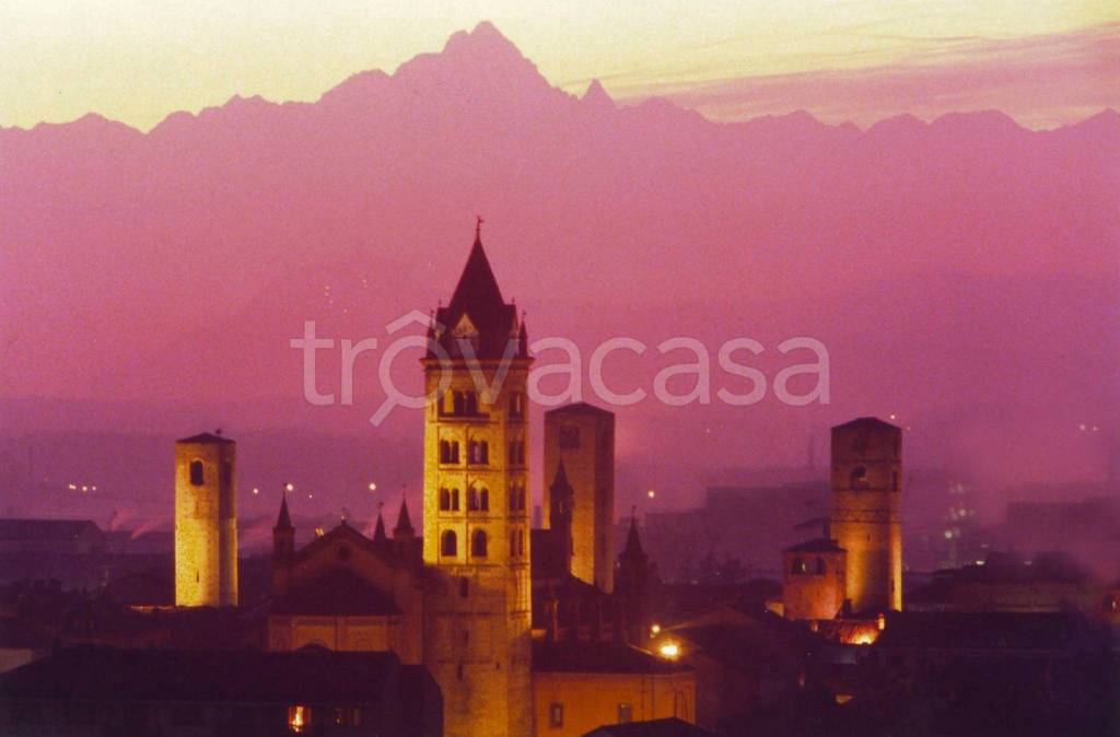 appartamento in vendita ad Alba