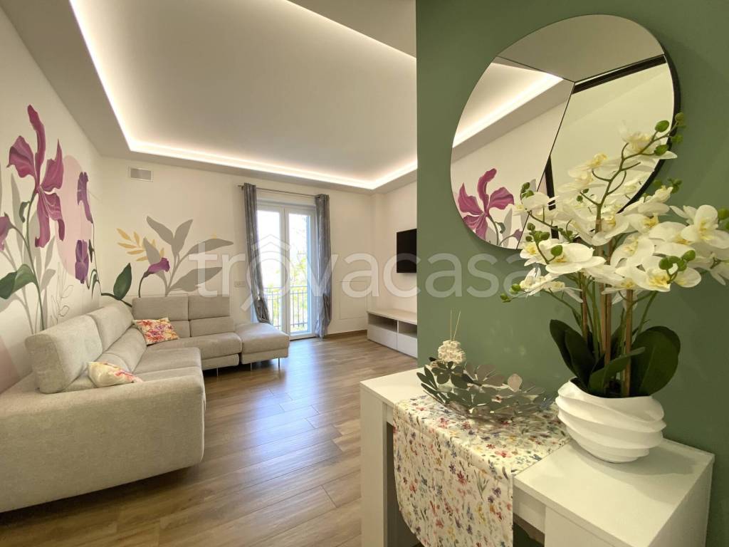 casa indipendente in vendita ad Alba