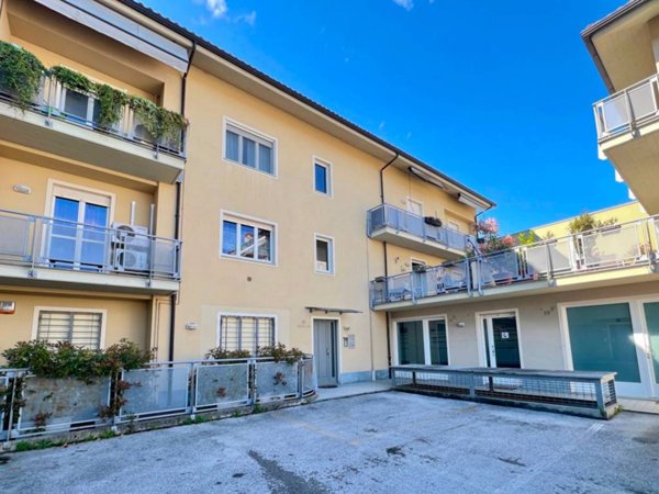 appartamento in vendita ad Alba in zona Mussotto