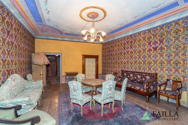 casa indipendente in vendita ad Alba