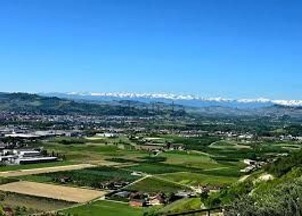 casa indipendente in vendita ad Alba